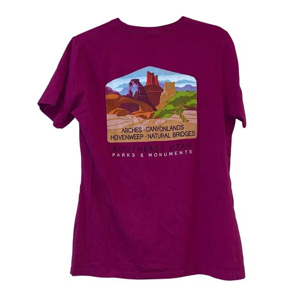 Canyonlands Pink Graphic Short Sleeve Tee Shirt - Picture 2 of 4